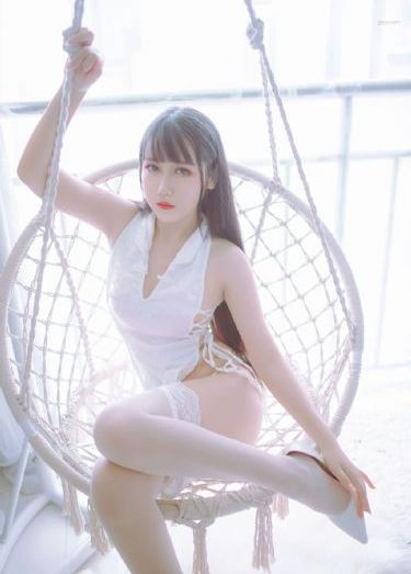 国产美女性感玉足_BD国语完整版观看