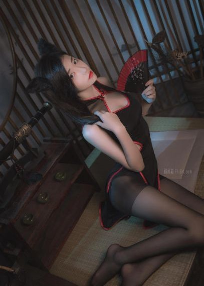 欧美挤b裤图_BD国语在线视频观看
