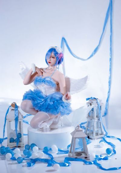 手机壁纸欧美范街拍_DVD高清视频播放