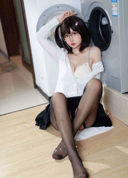 欧美xxx乱交_超清日本电影免费