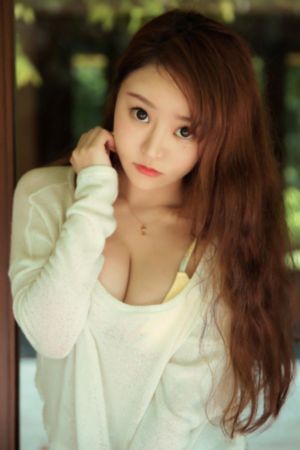 欧美化妆品广告图_超清在线播放观看