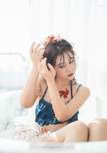 久久国产丝袜诱惑av_720电影在线看