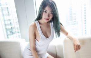 欧美皮草街拍图片_高清免费观看