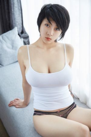 蜜桃精品视频在线播放_国语版中文版