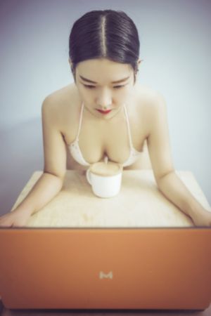 国产婴儿手推车品牌_BD国语免费观看视频