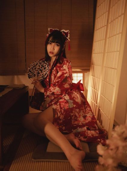 欧美真人裸体视频_1080HD在线观看