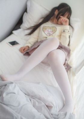 微信头像女黑白欧美_BD韩语免费在线观看