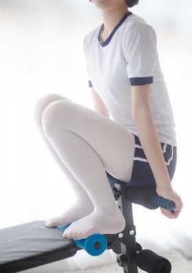 欧美美女丝袜诱惑_720超清免费观看